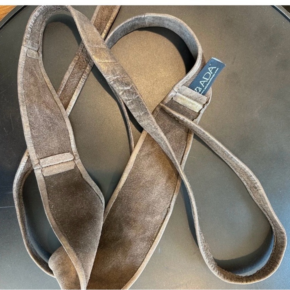 Practically NWOT Ada Leather Belt in “truffle” a shimmery brown/bronze color. - Picture 5 of 7